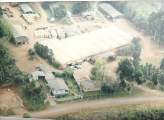 Vista aérea da empresa em 2008